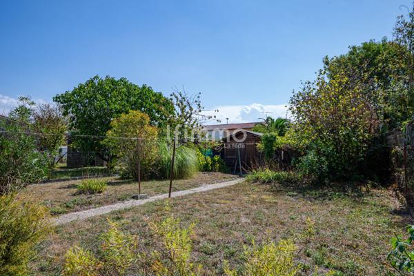 Maison familiale avec jardin et garage