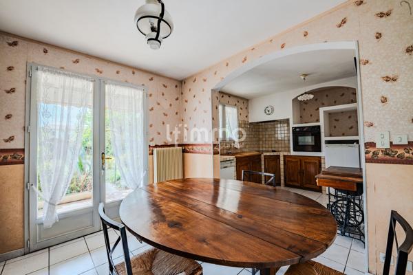 Maison familiale avec jardin et garage