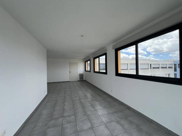 Appartement 4 pièces                                        - 44400 Rezé - Pont Rousseau Centre Réf : 12497
