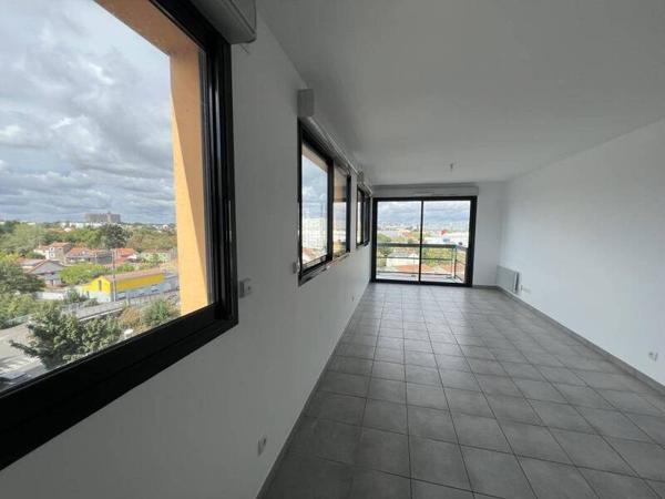 Appartement 4 pièces                                        - 44400 Rezé - Pont Rousseau Centre Réf : 12497