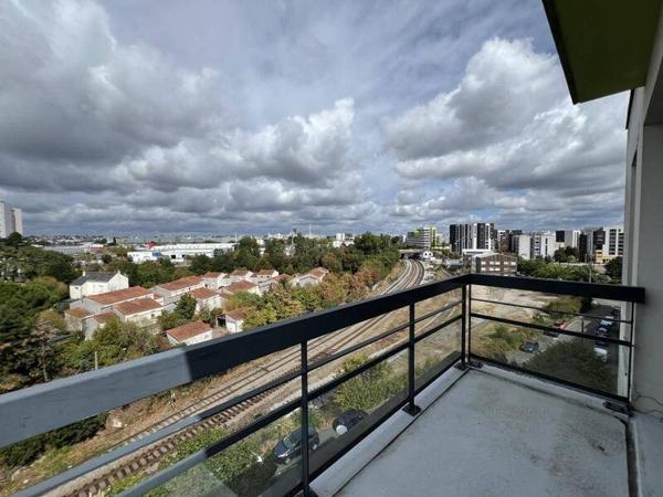 Appartement 4 pièces                                        - 44400 Rezé - Pont Rousseau Centre Réf : 12497