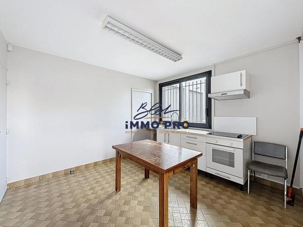 Location Local commercial 1 pièces 160 m2 à Bourgoin-Jallieu