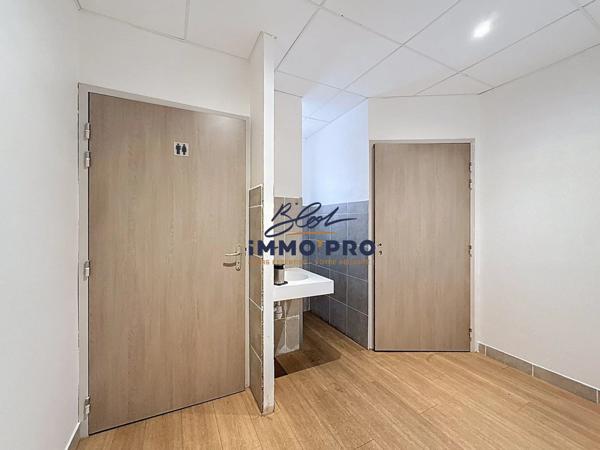 Location Local commercial 1 pièces 160 m2 à Bourgoin-Jallieu