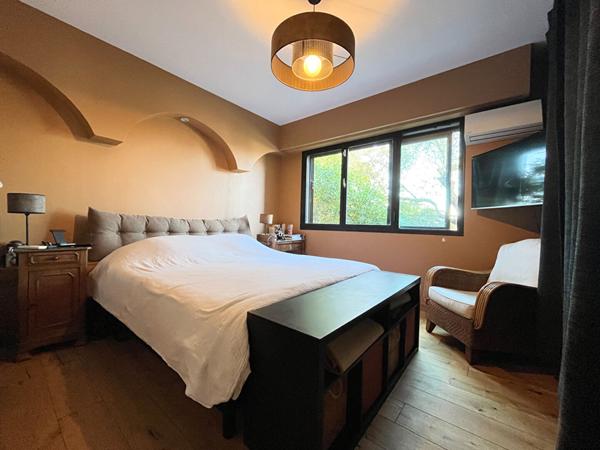 Villa-Appartement Villeneuve Loubet 5 pièces 128 m2