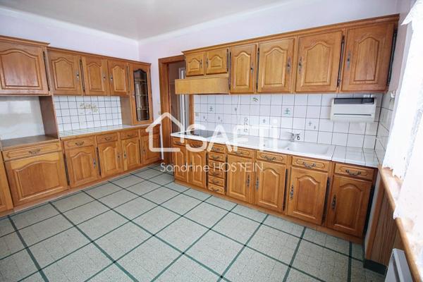 Maison individuelle sur 23 ares constructibles!