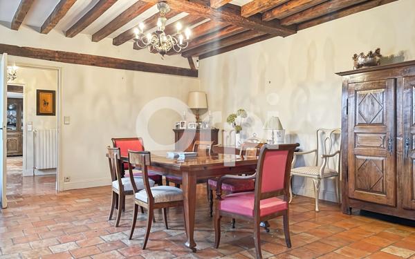 Maison à vendre    6 pièces • 236,50 m2 Sacquenville