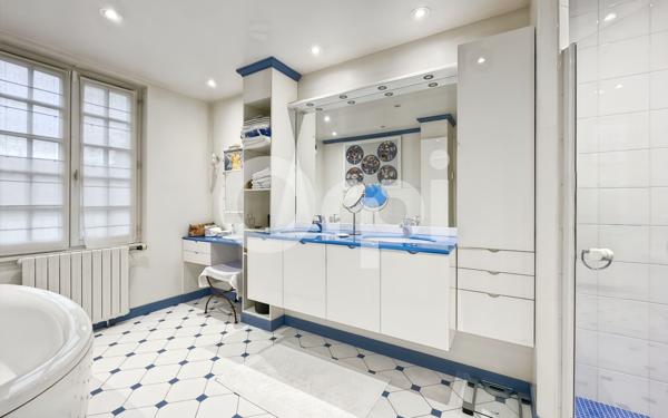 Maison à vendre    6 pièces • 236,50 m2 Sacquenville