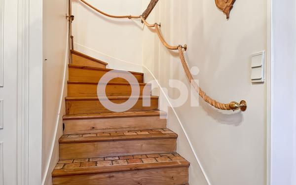 Maison à vendre    6 pièces • 236,50 m2 Sacquenville