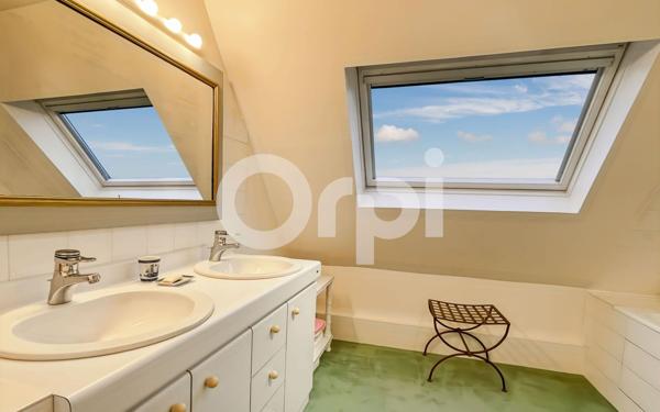 Maison à vendre    6 pièces • 236,50 m2 Sacquenville