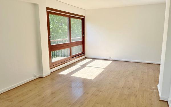 Appartement à louer    3 pièces • 74,75 m2 Le Chesnay