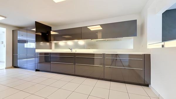 Vente / Maison T6+ à Villeurbanne (69100)