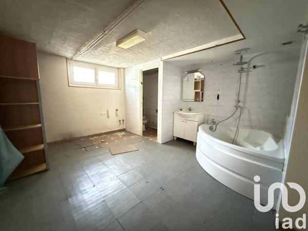 Maison 7 pièces de 230 m² à Charleville-Mézières (08000)