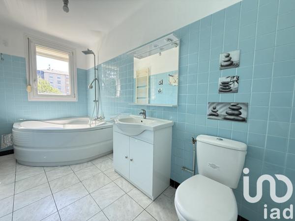 Maison 7 pièces de 230 m² à Charleville-Mézières (08000)