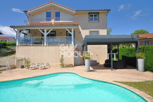 Maison à Saint Martin en Haut de 9 pièces, 165 m2 sur une parcelle de 1004 m².