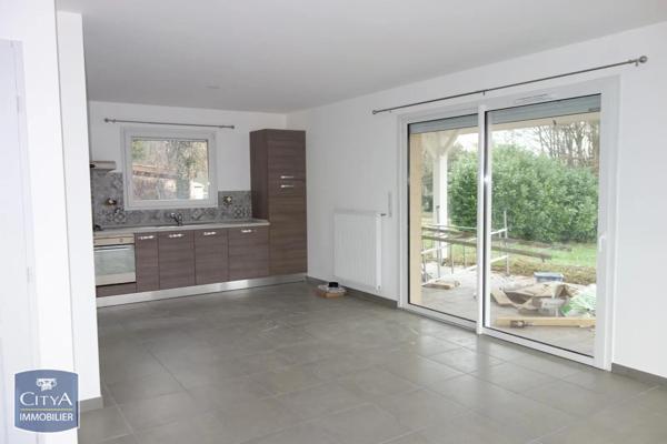 Maison à louer 5 pièces 83.11m² Crêches-sur-Saône (71680)