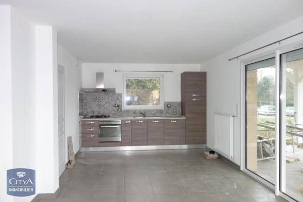 Maison à louer 5 pièces 83.11m² Crêches-sur-Saône (71680)