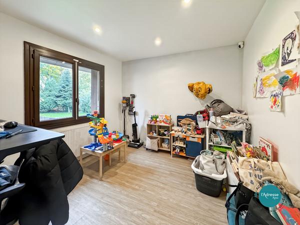 Maison familiale 5 pièces, 80 m² + sous-sol total