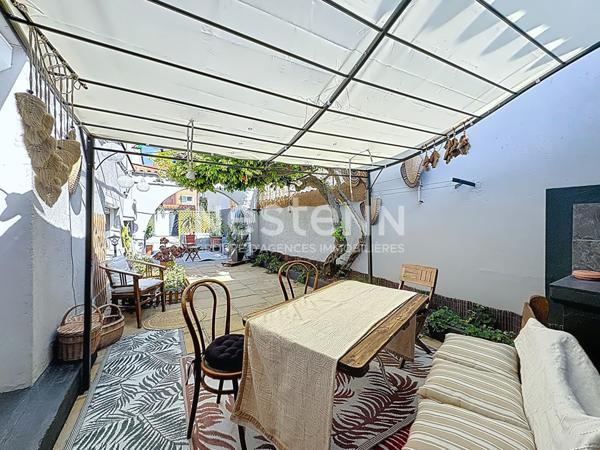 Maison entièrement rénovée 4 pièces de 103.73 m² avec jardin style colonial Narbonne