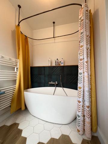 Maison 5 pièces 250.5 m2