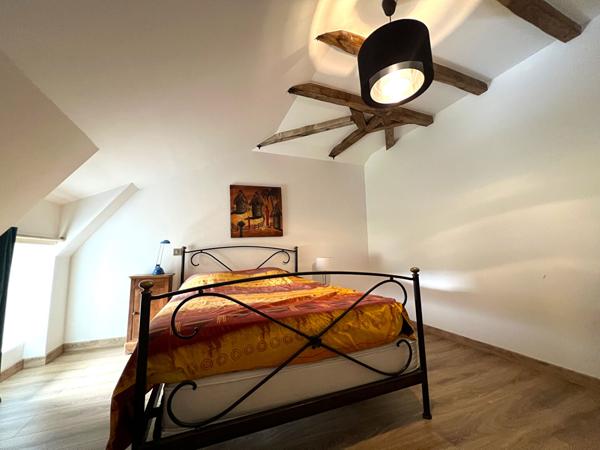 Maison 5 pièces 250.5 m2