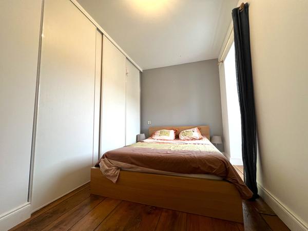 Maison 5 pièces 250.5 m2