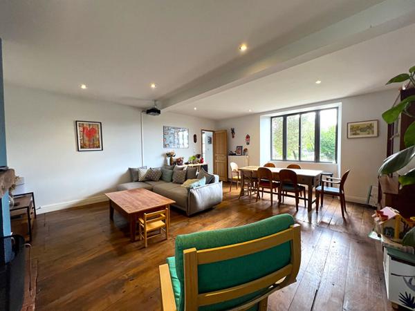 Maison 5 pièces 250.5 m2