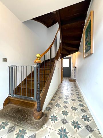Maison 5 pièces 250.5 m2