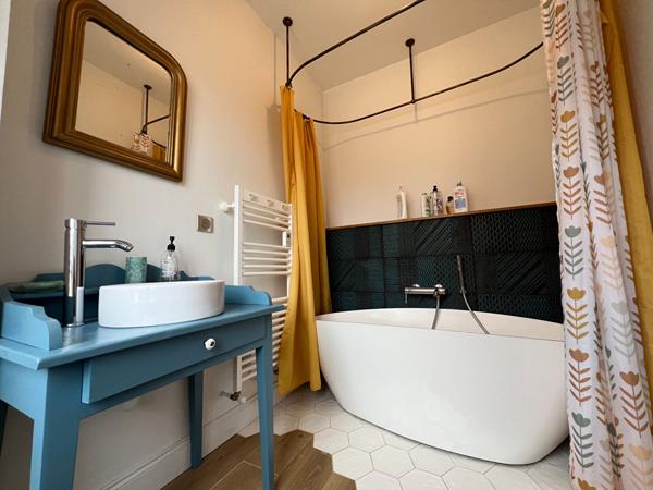 Maison 5 pièces 250.5 m2