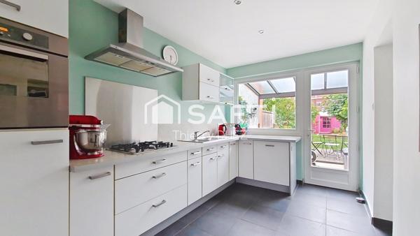 Maison lumineuse et soignée, 110 m² habitables, 5 chambres, proche parc Barbieux et métro