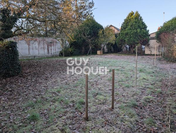 Terrain constructible Vouneuil Sous Biard 531m2