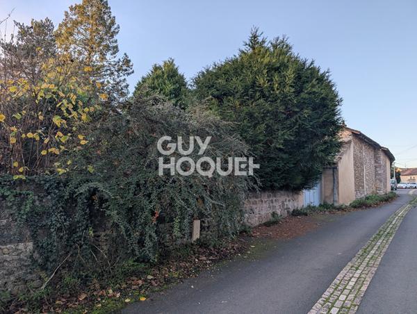 Terrain constructible Vouneuil Sous Biard 531m2