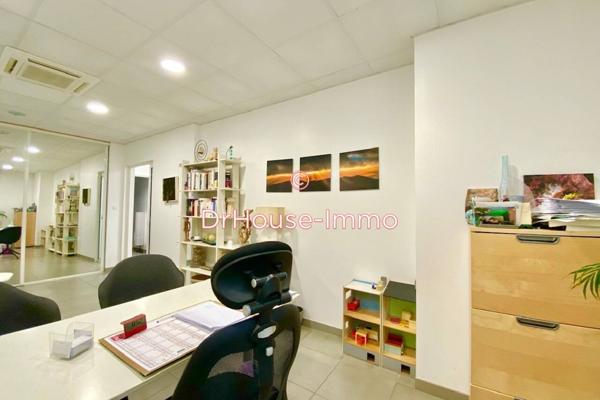 Bureau à vendre 6 pièces de 160 m²