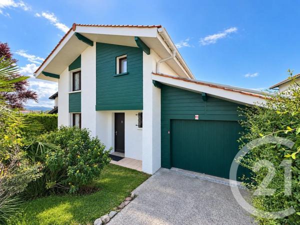 Maison à vendre  5 pièces - 112 m 2   HENDAYE  - 64