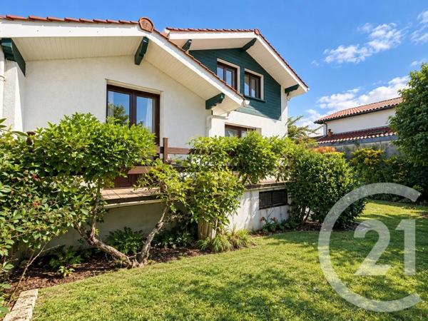 Maison à vendre  5 pièces - 112 m 2   HENDAYE  - 64