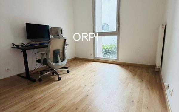 Appartement à vendre    4 pièces • 77,33 m2 Vitry-sur-Seine