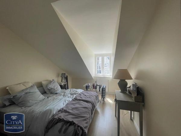 Appartement à louer 5 pièces 120.29m² Blois (41000)