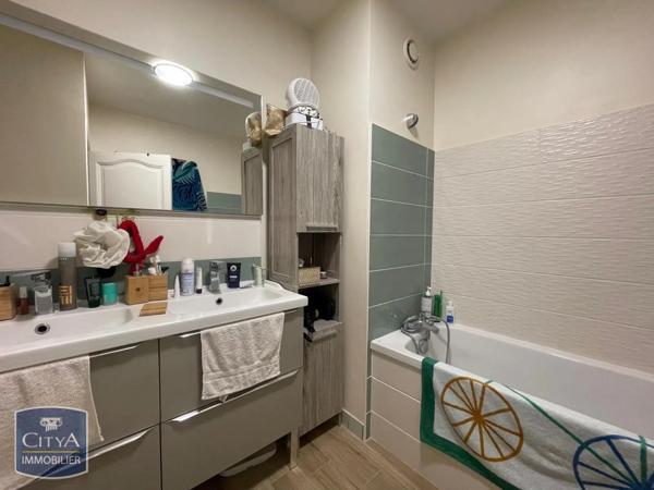 Appartement à louer 5 pièces 120.29m² Blois (41000)