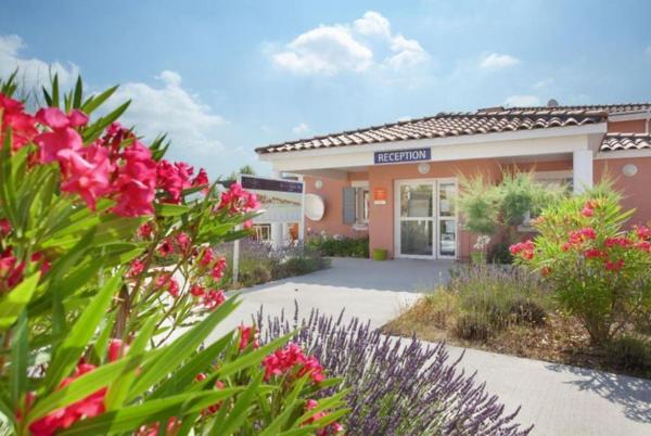 INVESTISSEMENT LOCATIF – CABRIES – Résidence de Tourisme Le Golf de la Cabre d'Or - 5,70 % de rentabilité