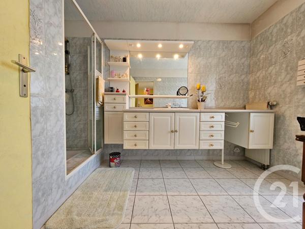 Maison à vendre  8 pièces - 171,18 m2 LA VARENNE ST HILAIRE - 94