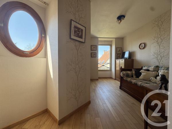 Maison à vendre  8 pièces - 171,18 m2 LA VARENNE ST HILAIRE - 94