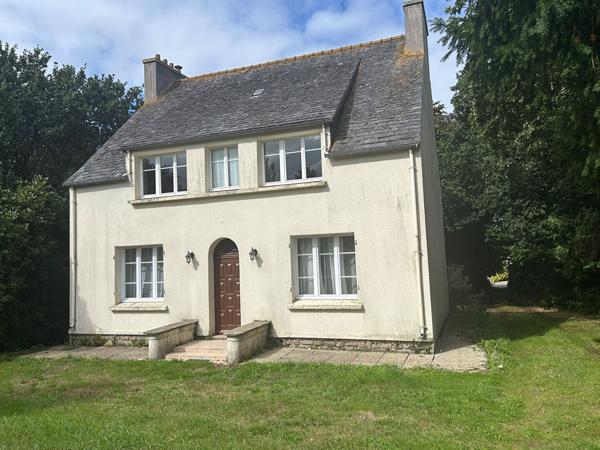 Saint Derrien- maison 7 pièces - 135 m2 Saint derrien