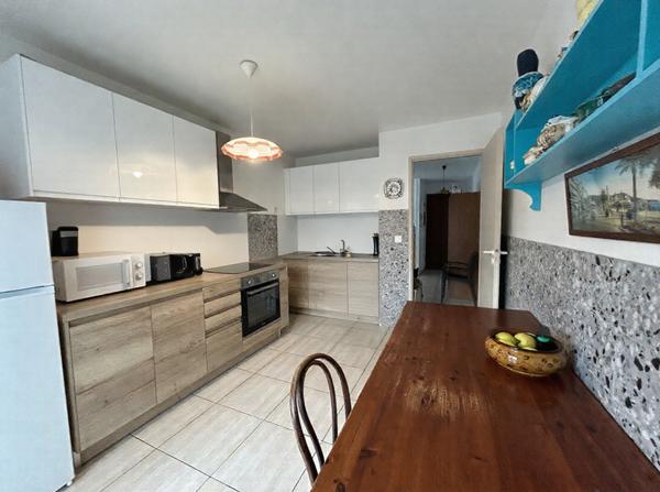 À vendre : Appartement 3 pièces à Biguglia