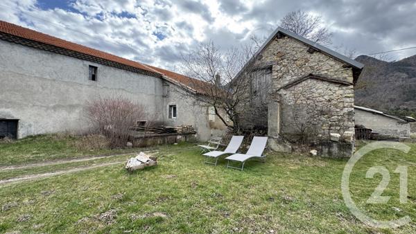 Maison à vendre  4 pièces - 153 m2 MONTMAUR - 05