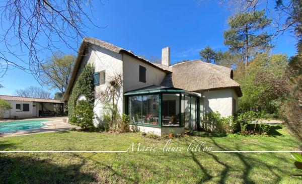 Maison à vendre 6 pièces NOTRE DAME DE RIEZ (85), 200 m2 habitable, 4960 m2 de terrain, piscine et annexes