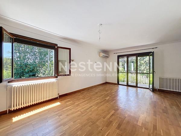 Maison 7 pièce(s) 213 m2