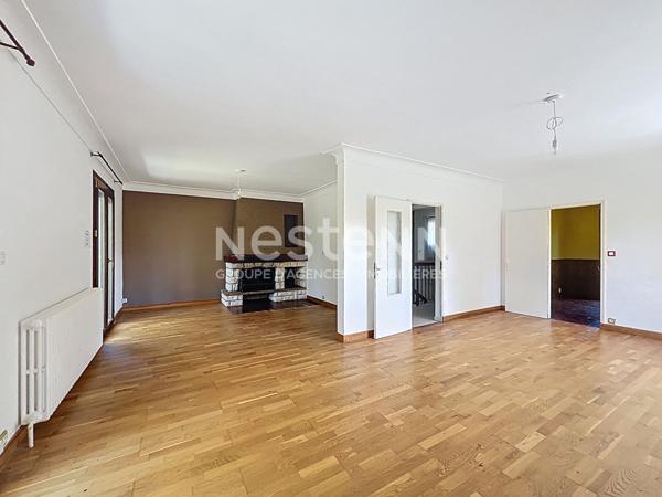 Maison 7 pièce(s) 213 m2