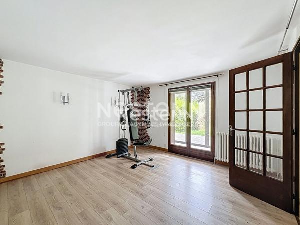 Maison 7 pièce(s) 213 m2