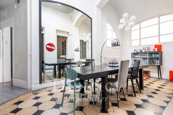 # Appartement – 157m² – Paris 8ème
