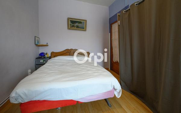 Immeuble à vendre    8 pièces • 235 m2 Valenciennes