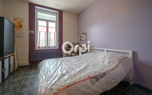 Immeuble à vendre    8 pièces • 235 m2 Valenciennes